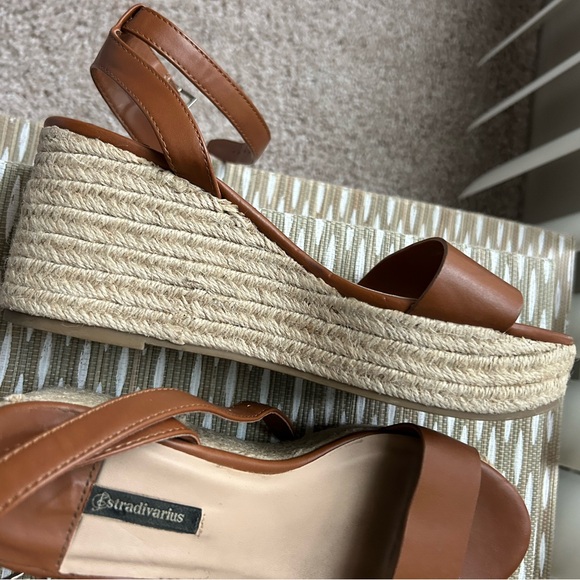 Sandal Stradivarius - Picture 2 of 3